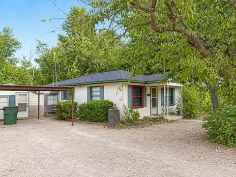 317 Hurt St, Dublin, TX 76446