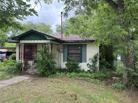 317 Hurt St, Dublin, TX 76446