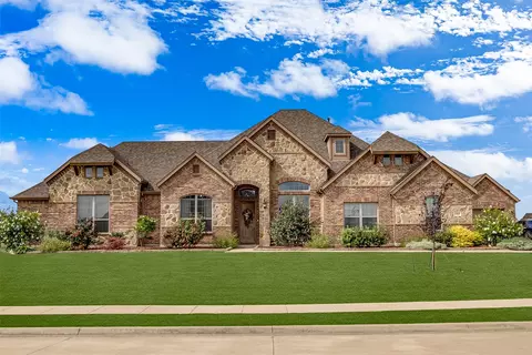 768 Kensington Dr, Rockwall, TX 75032