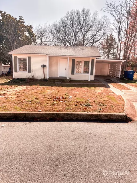Exterior - 214 E Acheson St, Denison, TX 75021 photo 2 of 6