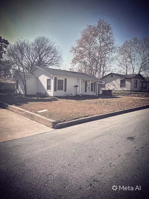 Exterior - 214 E Acheson St, Denison, TX 75021 photo 6 of 6