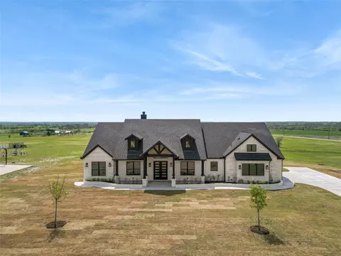 5306 Calle Dr, Sherman, TX 75092