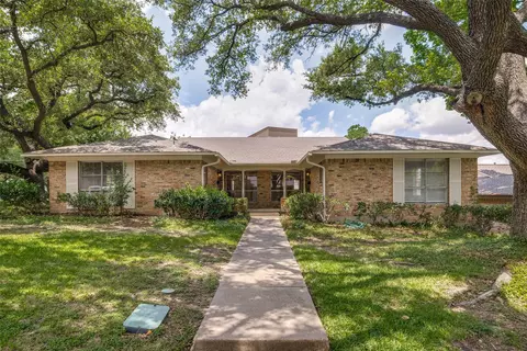 7003 Kingsbury Dr, Dallas, TX 75231