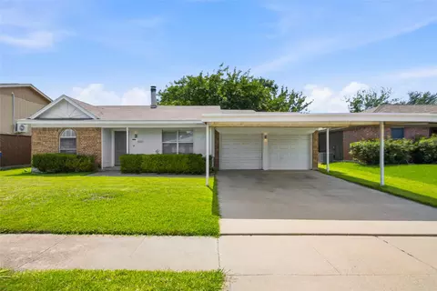 6601 Hughes Dr, Watauga, TX 76148