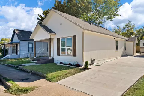 1130 E Hattie St, Fort Worth, TX 76104