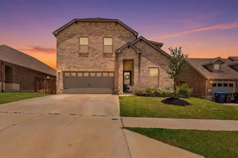 5725 Castle Peak Bnd, Fort Worth, TX 76126