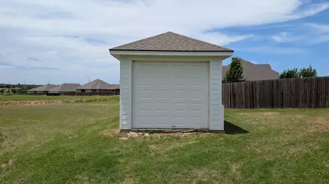 209 Rosetree Ct, Hewitt, TX 76643 photo 9