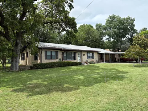 323 S Fisher St, Gorman, TX 76454