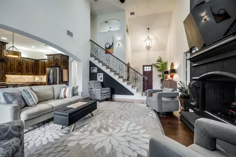Living - 6017 Ricks Rd, Denton, TX 76210 photo 5 of 5