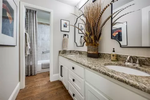 Bath - 6017 Ricks Rd, Denton, TX 76210 photo 5 of 5