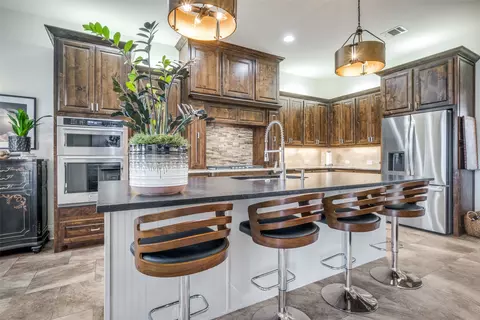 Kitchen - 6017 Ricks Rd, Denton, TX 76210 photo 2 of 4