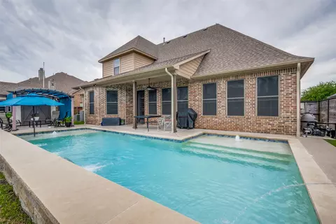 Exterior - 6017 Ricks Rd, Denton, TX 76210 photo 4 of 6
