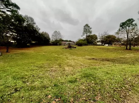 1410 Center St, Grand Saline, TX 75140