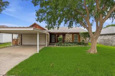 7300 Kary Lynn Dr E, Watauga, TX 76148