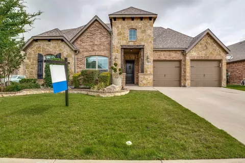 347 S Hill Dr, Waxahachie, TX 75165