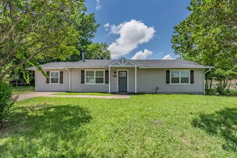 5602 Sayle St, Greenville, TX 75402