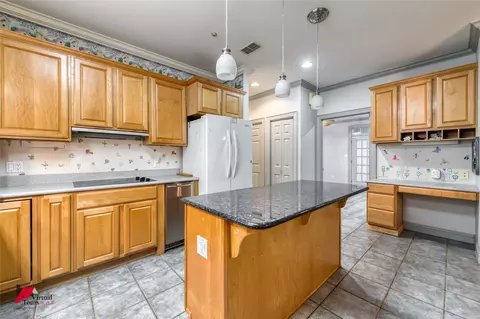 Kitchen - 1580 Machen Dr, Springhill, LA 71075 photo 4 of 5