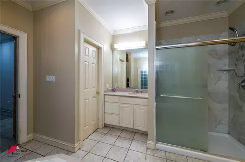 Bath - 1580 Machen Dr, Springhill, LA 71075 photo 4 of 7