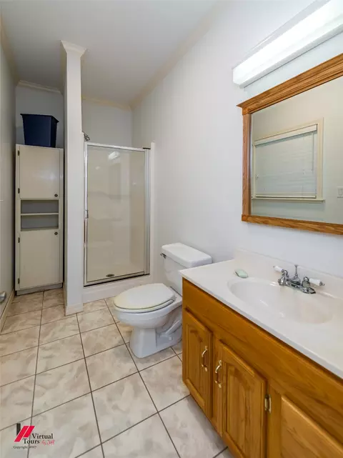 Bath - 1580 Machen Dr, Springhill, LA 71075 photo 7 of 7