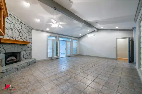 Living - 1580 Machen Dr, Springhill, LA 71075 photo 1 of 4
