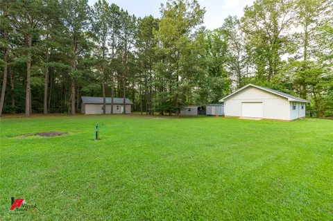 Exterior - 1580 Machen Dr, Springhill, LA 71075 photo 2 of 8