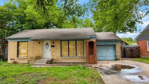 10527 Cayuga Dr, Dallas, TX 75228