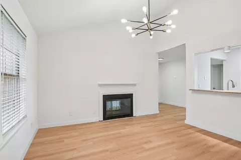 5300 Keller Springs Rd #2055, Dallas, TX 75248