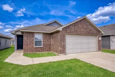 429 Shorty St, Mabank, TX 75147
