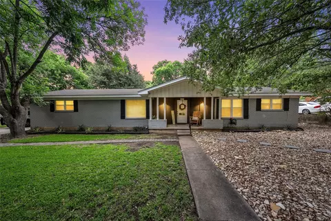 617 Cardinal Dr, Woodway, TX 76712