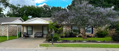 6425 Old Mill Cir, Watauga, TX 76148