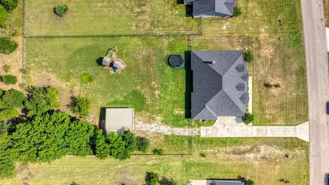 1021 Boulder Rd, Weatherford, TX 76085