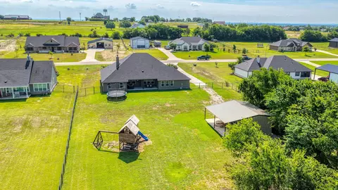 1021 Boulder Rd, Weatherford, TX 76085