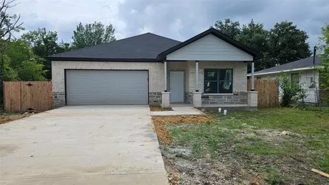 804 S Catherine St, Terrell, TX 75160