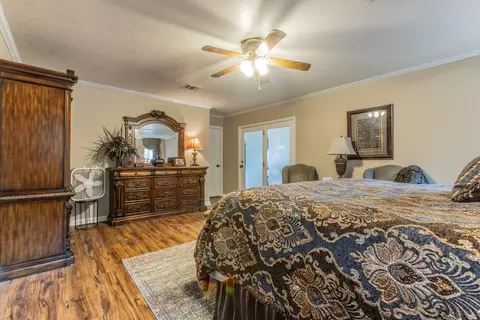 Bedroom - 550 Creek Rd, Lorena, TX 76655 photo 2 of 3