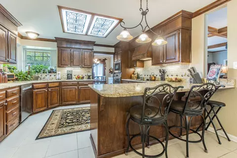 Kitchen - 550 Creek Rd, Lorena, TX 76655 photo 1 of 3