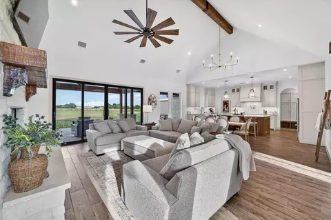 12262 Fm 1384, Justin, TX 76247