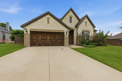 3801 Grove Valley Rd, Midlothian, TX 76065
