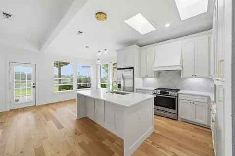 2104 Old Mcgarrah Rd, Mckinney, TX 75072