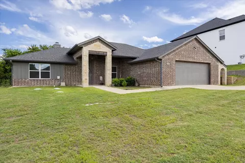 2123 Christine Dr, Granbury, TX 76048