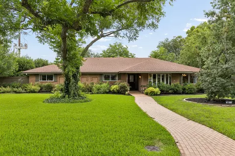 4166 Goodfellow Dr, Dallas, TX 75229
