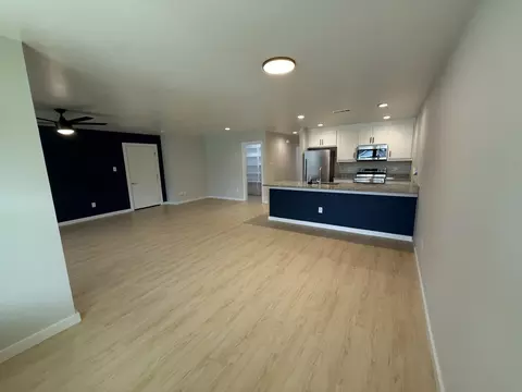 Living - 505 Thomas St, Terrell, TX 75160 photo 2 of 3