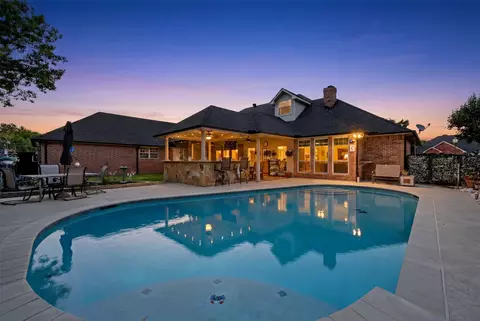 2505 Inverrary Dr, Ennis, TX 75119
