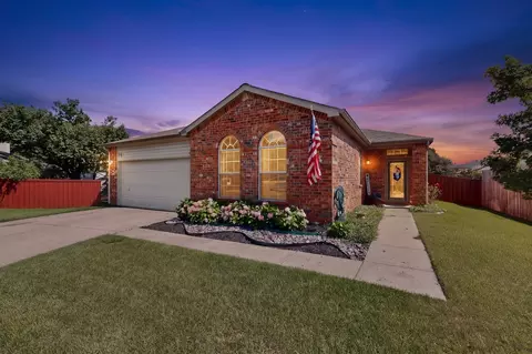 1816 Marble Cove Ln, Denton, TX 76210