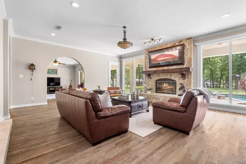 Living - 980 Ranch Rd, Argyle, TX 76226 photo 2 of 3