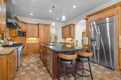 Kitchen - 980 Ranch Rd, Argyle, TX 76226 photo 1 of 2