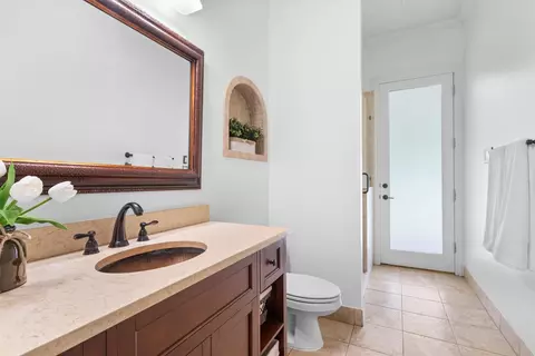 Bath - 980 Ranch Rd, Argyle, TX 76226 photo 4 of 7