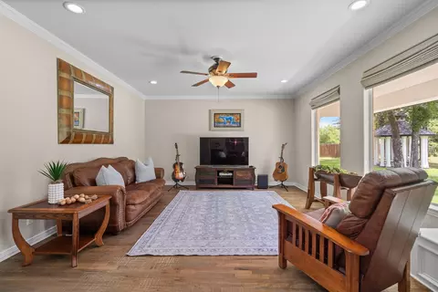 Living - 980 Ranch Rd, Argyle, TX 76226 photo 3 of 3