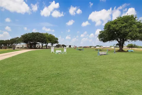 2408 Strader Rd, Dish, TX 76247