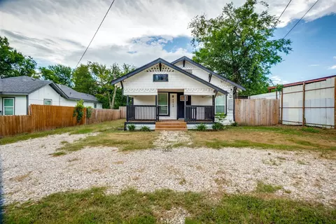 8808 Old Homestead Dr, Dallas, TX 75217