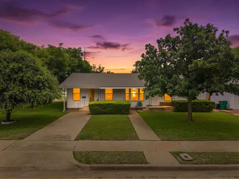 1319 W 3 A St, Mcgregor, TX 76657
